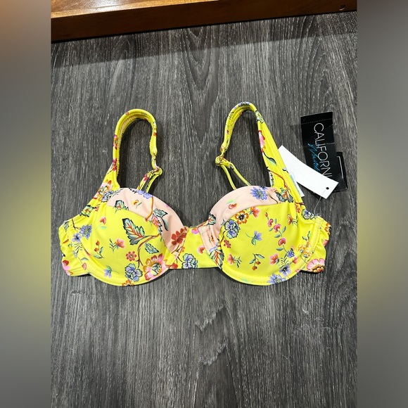 NWT California Waves Yellow Floral Print Underwire Bikini Top - Picture 2 of 6